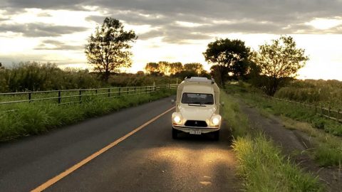 野山の風景に馴染む車［読者投稿記事］