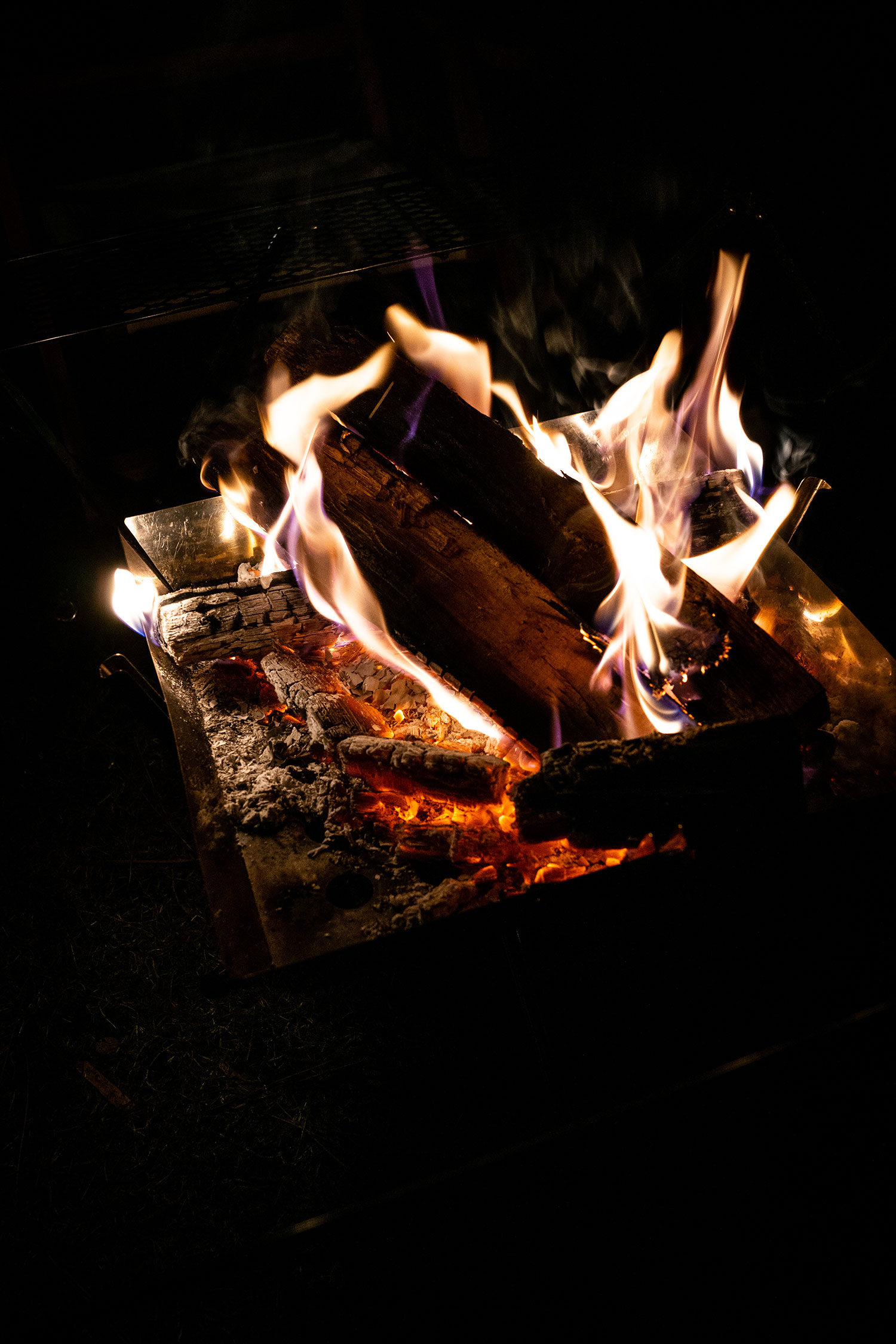 人気・定番のおすすめキャンプ焚き火台集めました！ | 焚き火・火