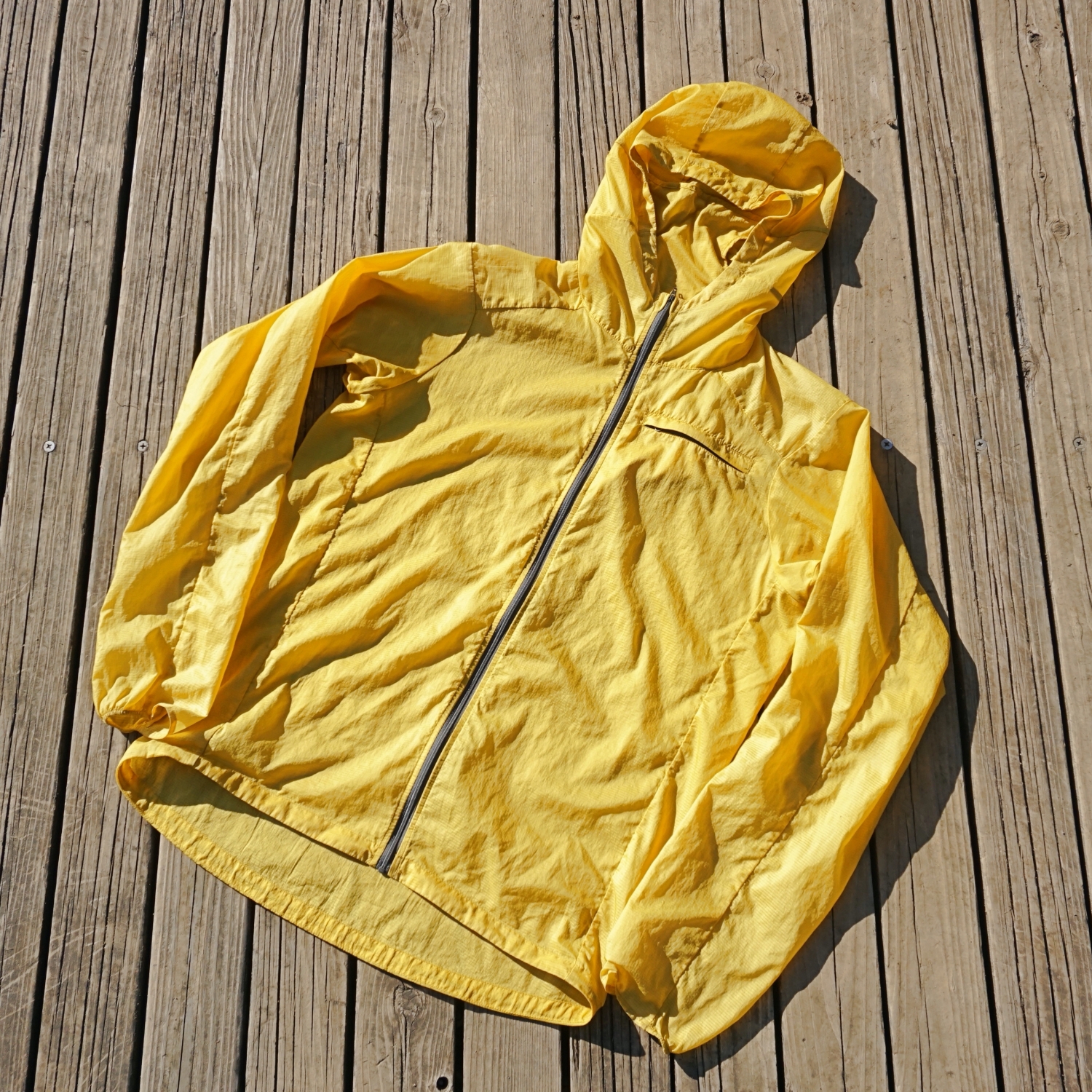 パタゴニア フーディニジャケット 黄色 - ジャンパー/ブルゾン