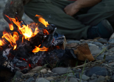 焚き火をしていい場所 焚き火ができる場所とは 焚き火のコツ Be Pal キャンプ アウトドア 自然派生活の情報源ビーパル