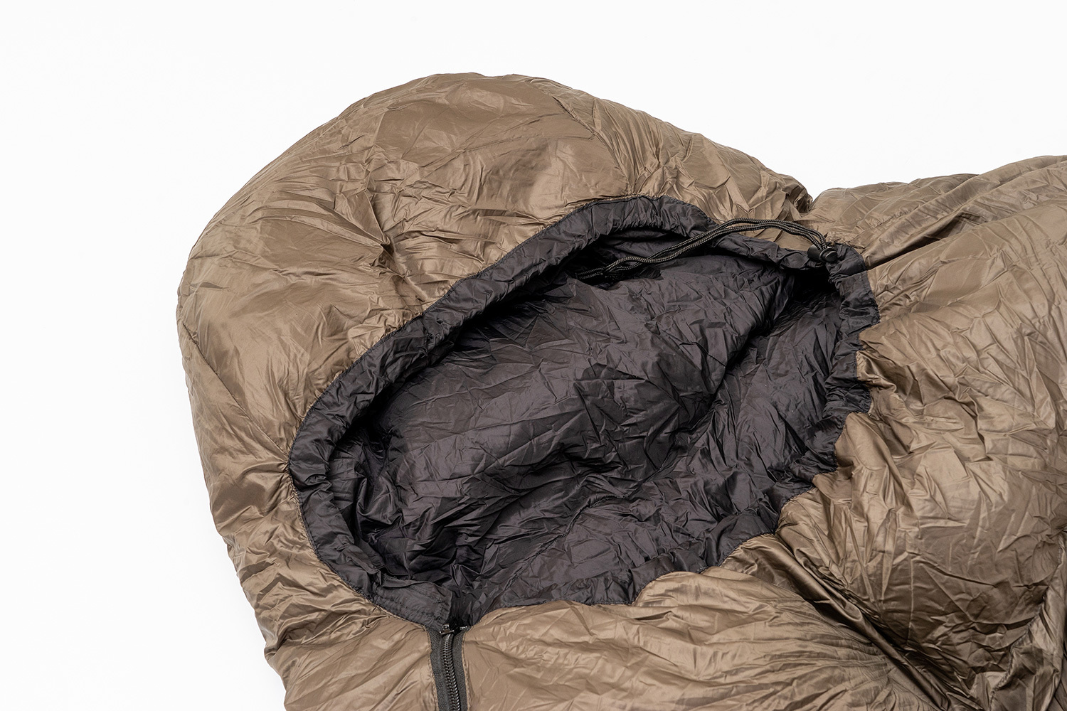 冬用シュラフはこう選ぶ チェックポイントと最新おすすめ商品一覧 寝袋 枕 Be Pal キャンプ アウトドア 自然派生活の情報源ビーパル