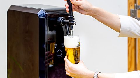 キャンプで生ビールも夢じゃない！ アサヒビールのホームビールサーバー月額レンタルサービス新登場