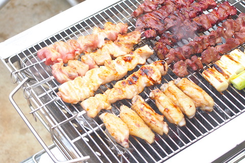 焼き鳥BBQに必要な、鶏肉の下処理のコツとオススメのタレ