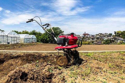 日本の農業に革命をもたらしたミニ耕運機「こまめ」を使ってみた