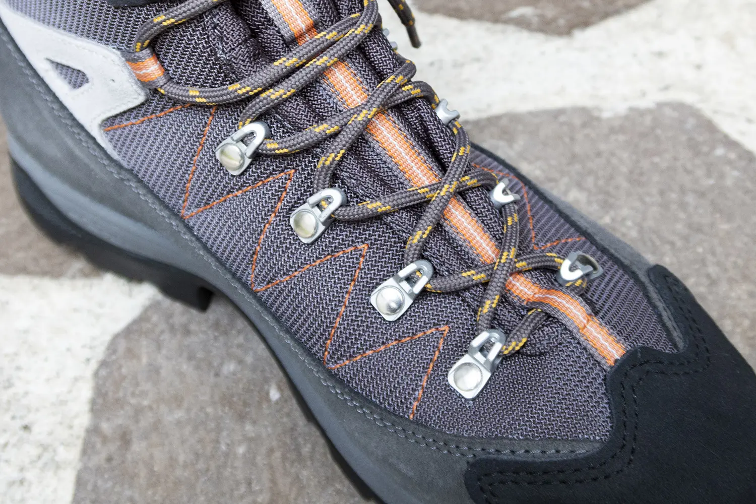 アゾロ 登山靴 UK7 インソール長27㎝ ゴアテックス - キャンプ 