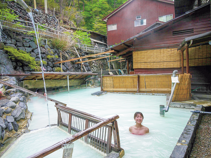 日本の秘湯22選！2500か所以上巡ったプロが選んだおすすめをピックアップ | 温泉 【BE-PAL】キャンプ、アウトドア、自然派生活の情報源ビーパル