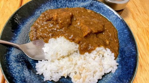 ”子ども用甘口カレーが大人に合わない問題”を解決！魔法のペーストスパイス「PEACE SPICE」