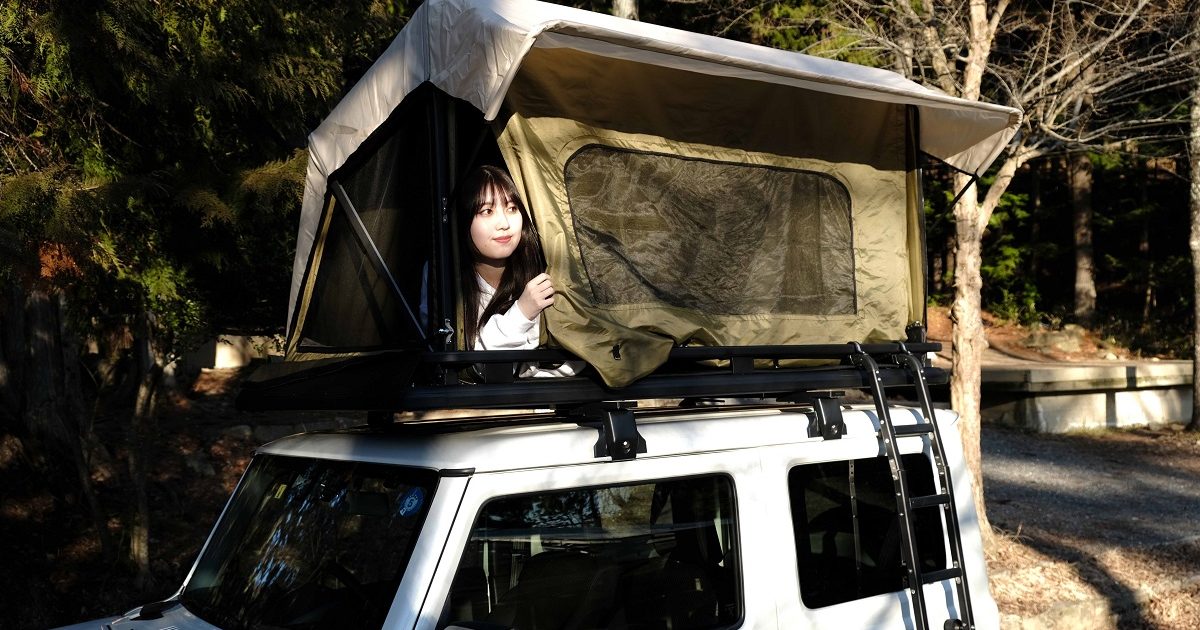 ルーフラックがテントに変身!? 斬新すぎる「TiNY HydEouT」で車中泊をもっと楽しく