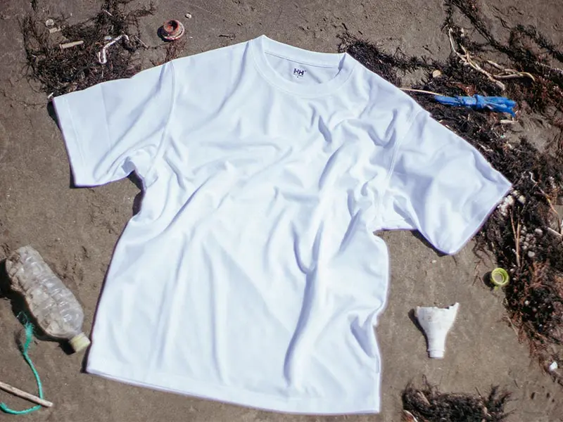 ヘリーハンセンが環境保全に向き合うTシャツを数量限定発売！海で ...
