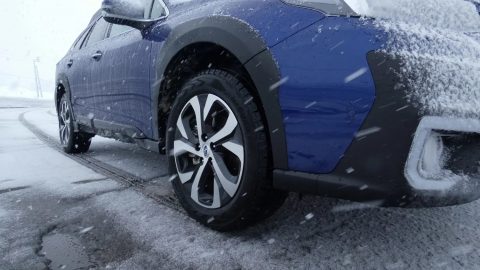 雪道に強い車の特徴とは？駆動方式や車体設計・おすすめ車種を紹介