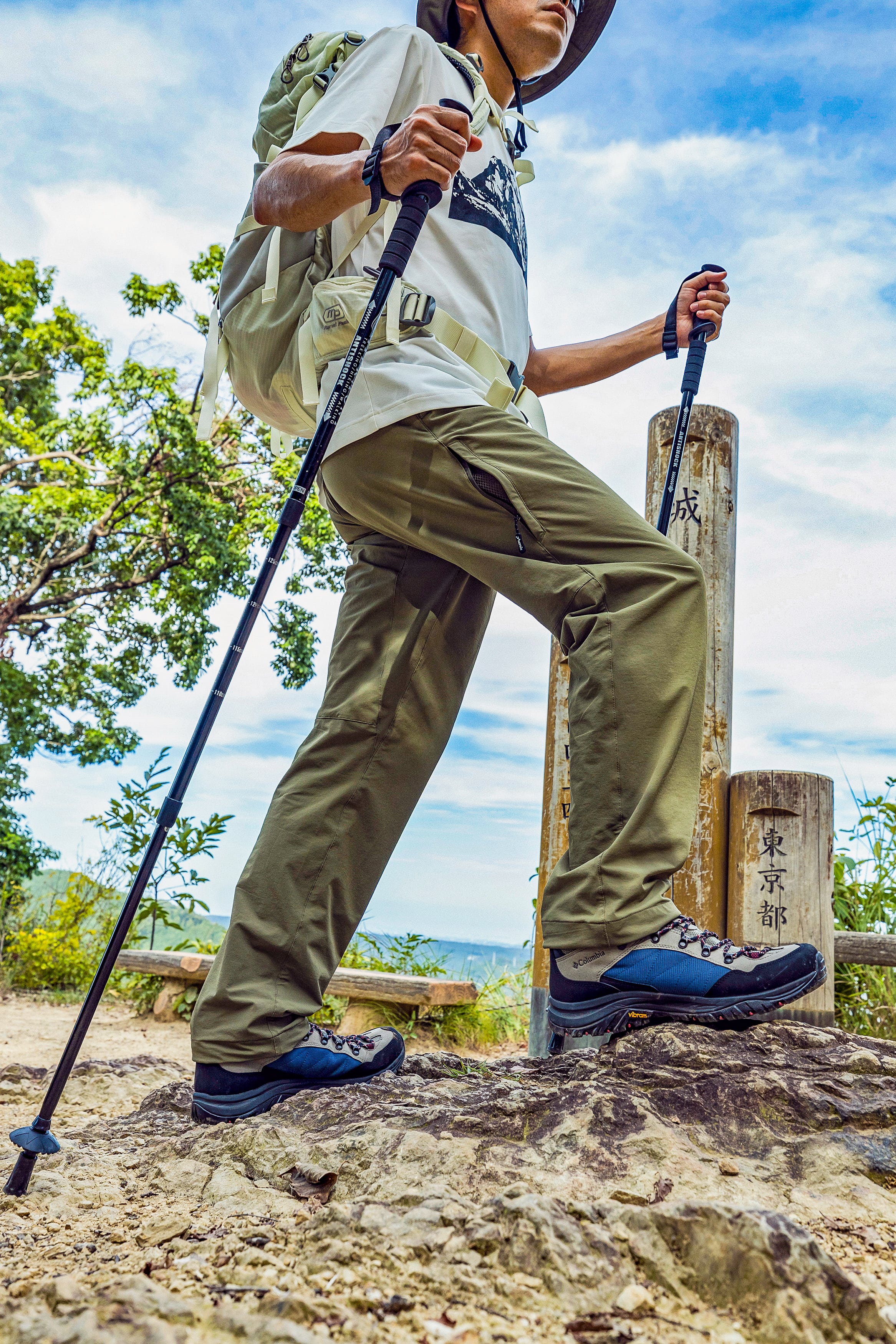 phenix OUTDOOR」が復活！名作“アラートパンツ”は美しいシルエットと