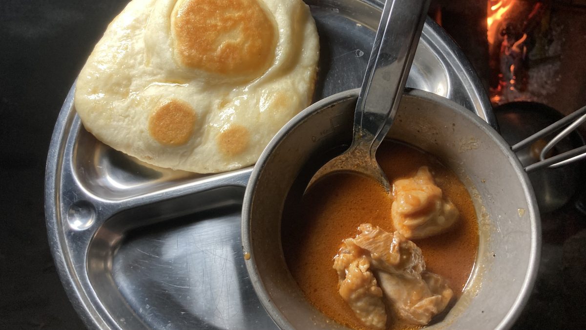 バターチキンカレーとナン