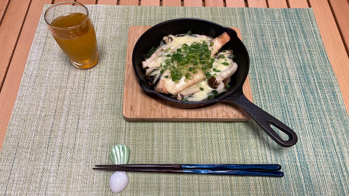 鮭とほうれん草の味噌チーズ焼き