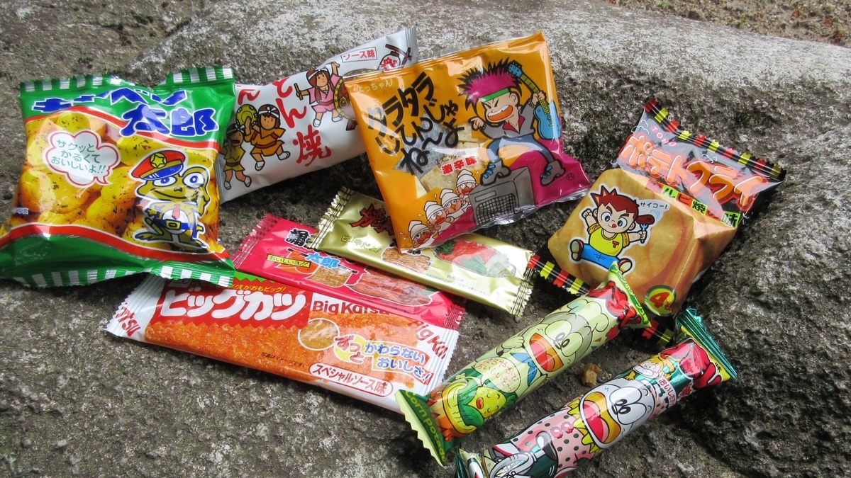 人気の駄菓子を燻製してみたら…大人の味にレベルアップしたぞ！