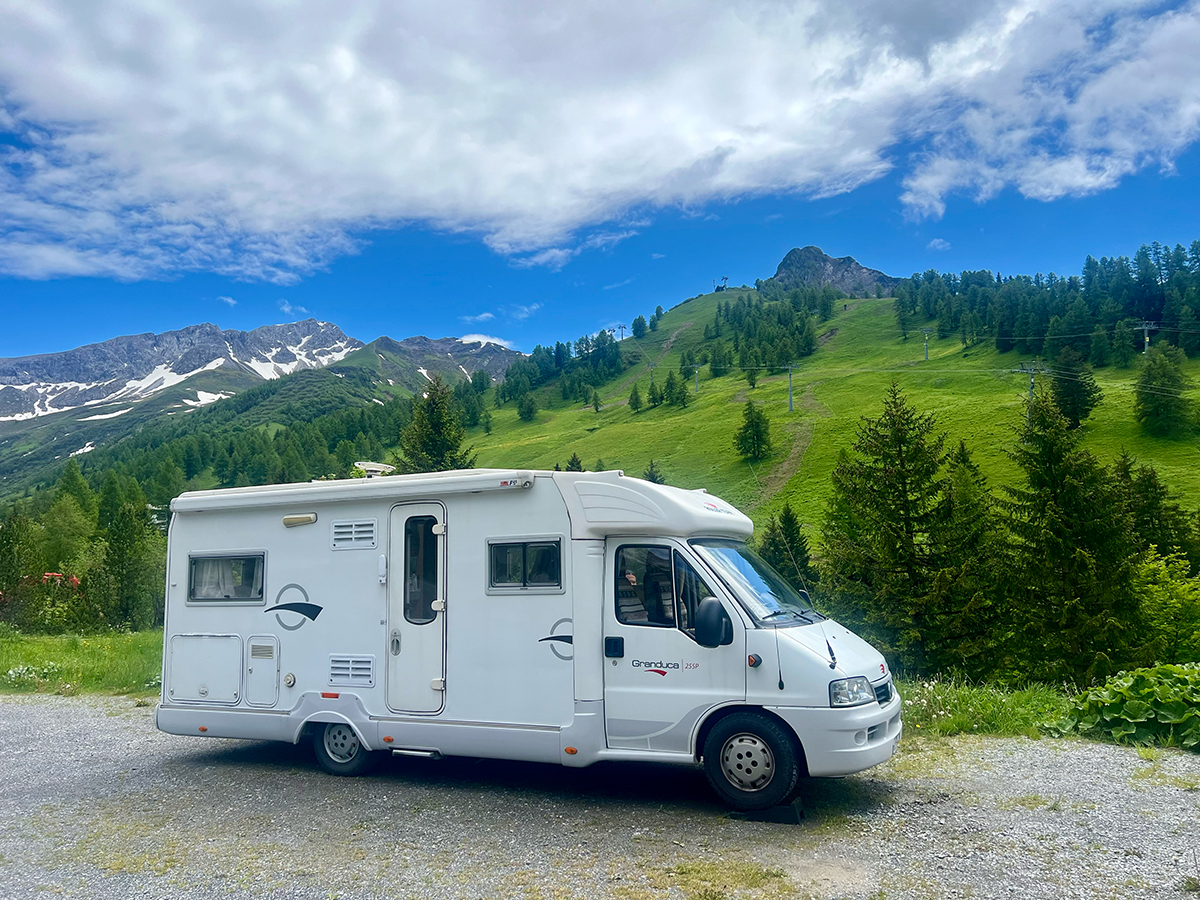 山での車中泊