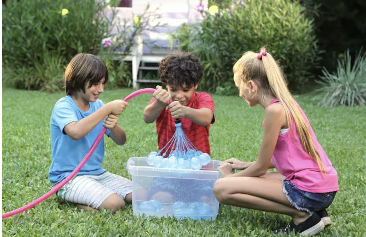 子どもが大興奮の水風船遊び5選！作り方と遊びのマナーも紹介