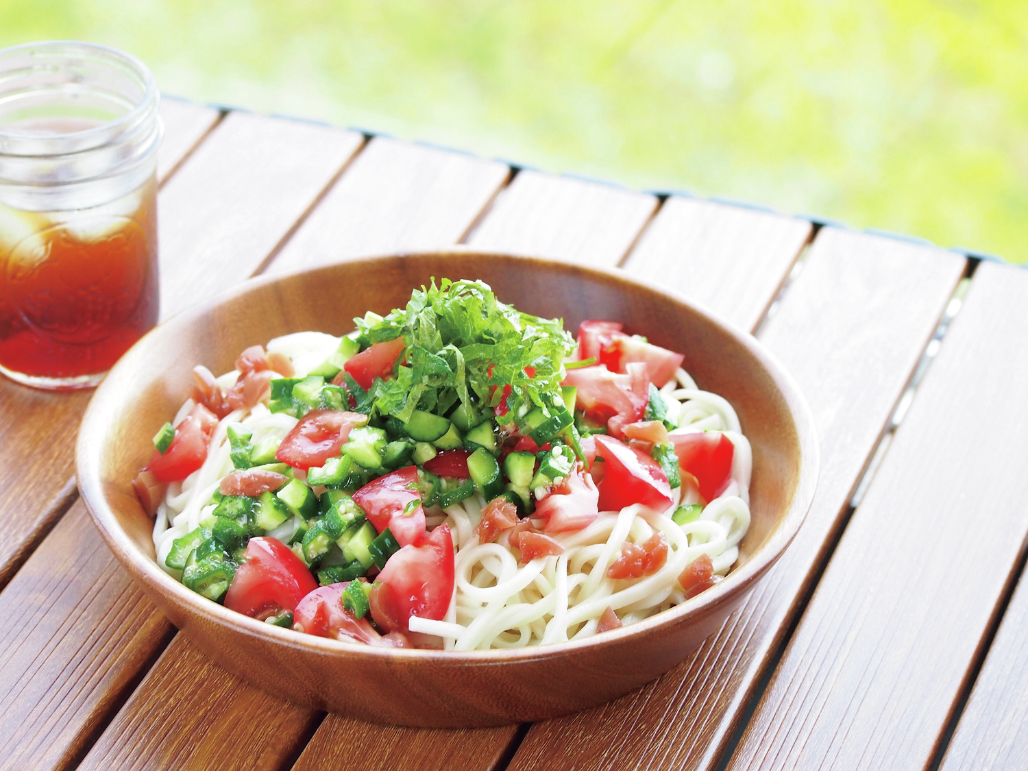 冷たい麺、サラダ、魚介おつまみ…アウトドア料理の達人に聞いたひんやりレシピ10選