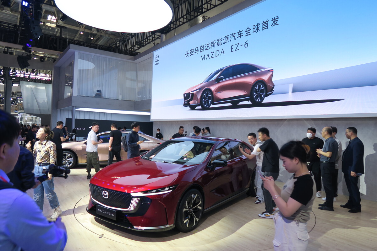 スマホ店にEV、トラックもHV、駐車場はQR決済…。北京のクルマ10大ニュース