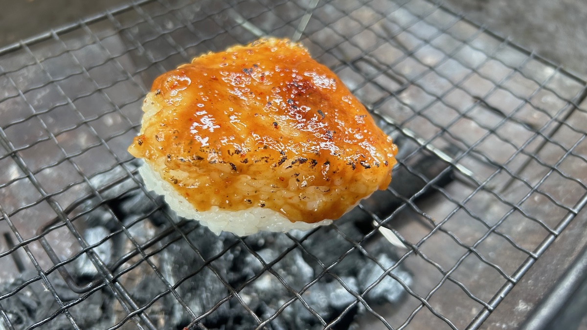 ねぎしを塗った焼きおにぎり