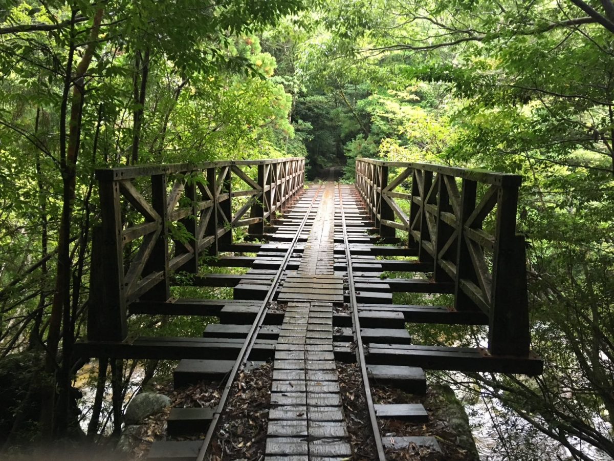 トロッコ道