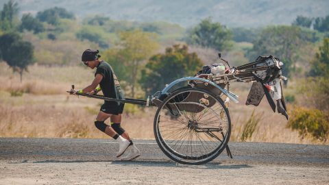 ケニア・タンザニアを人力車で駆け抜ける！ガンプ鈴木さんの冒険の目的とは？