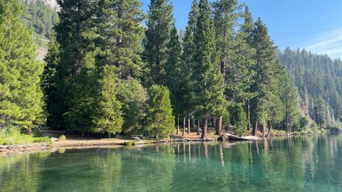 アメリカ有数の風光明媚なリゾート地「タホ湖」。その魅力をキャンプで堪能してきました