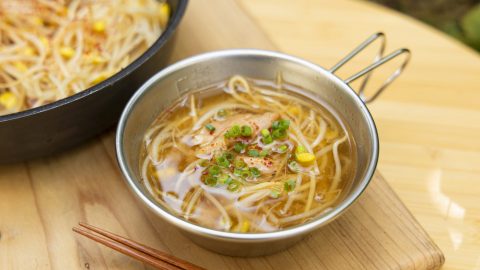 つまみと締めの連続技！焼き鳥缶ともやしを使った「みそ炒め」からの「みそ汁」【PR】