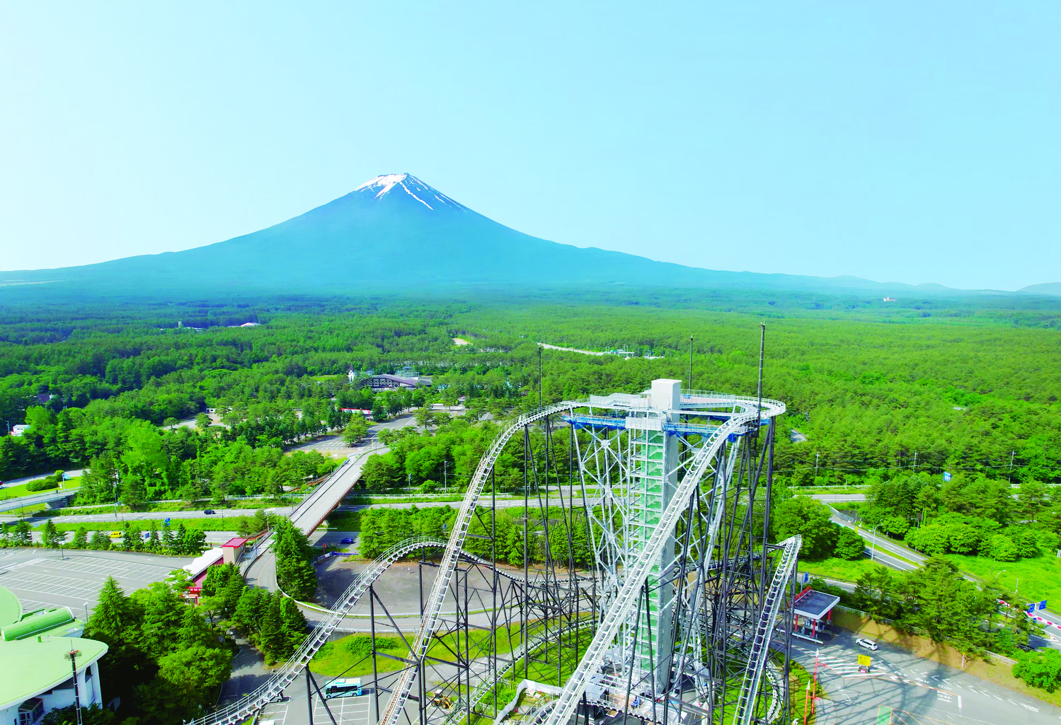 富士山とジェットコースター