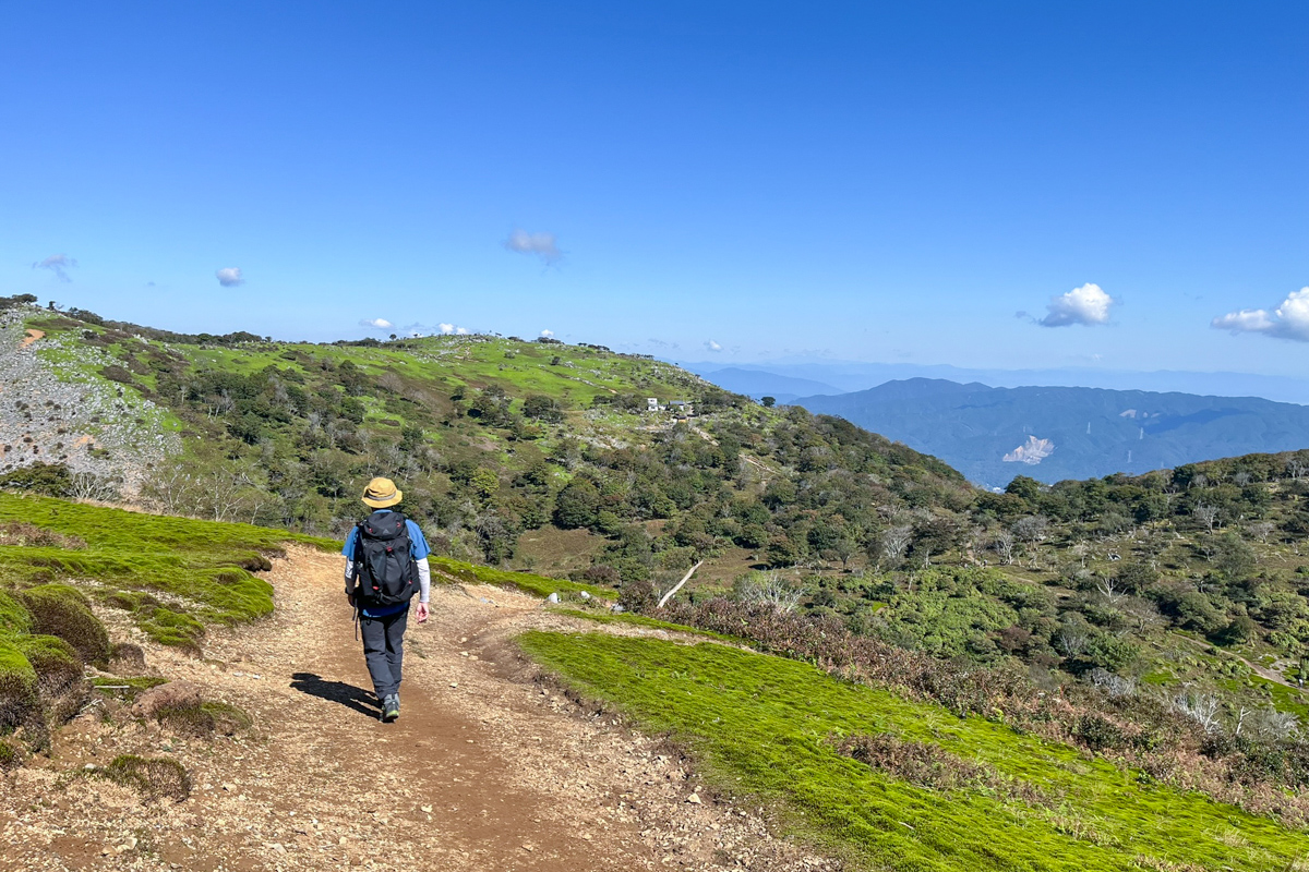 “藤原岳”を歩くと、そこには疲れも吹っ飛ぶ絶景が待っていた！大貝戸ルートをご紹介