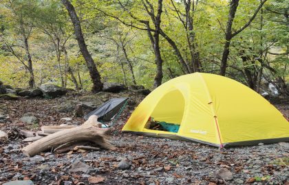 たっぷりサイズの寝袋＆自宅ベッドのようなマットで、キャンプでも質の高い睡眠を約束！