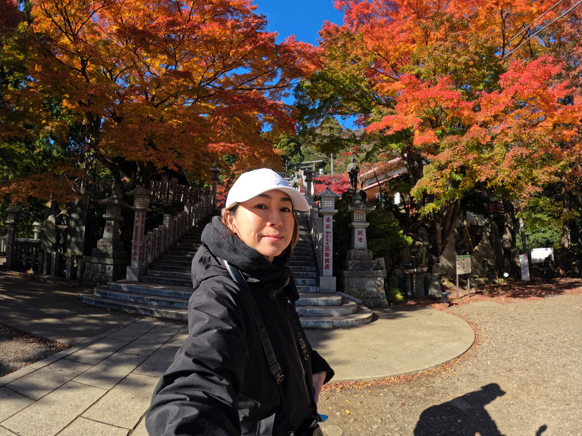 大山阿夫利神社下社の紅葉。