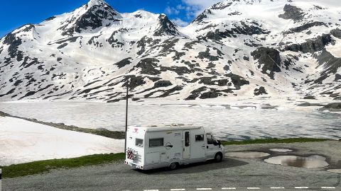 700泊以上している達人が伝授！冬でも快適に車中泊するための防寒アイテム＆寒さ対策