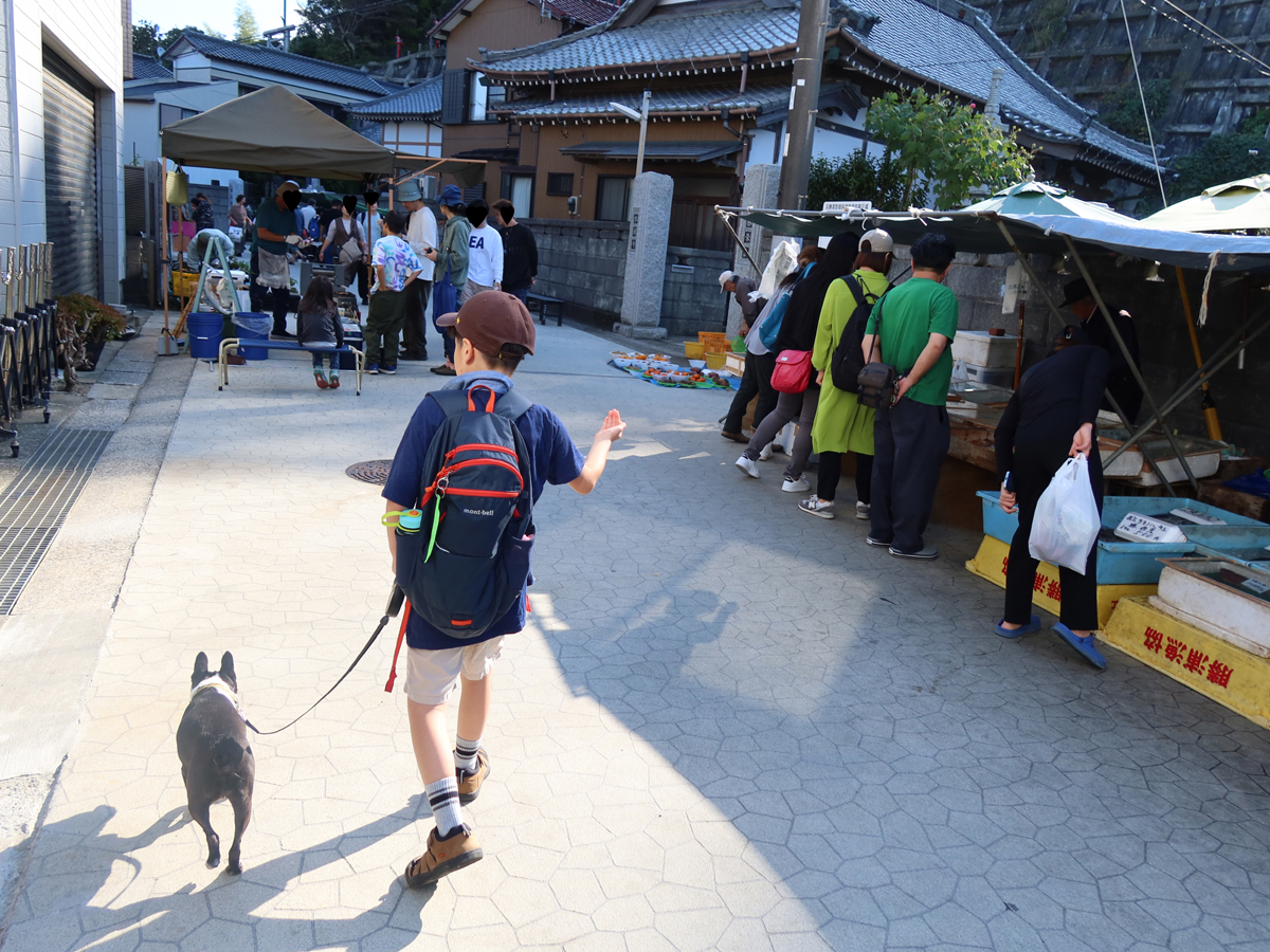 勝浦朝市