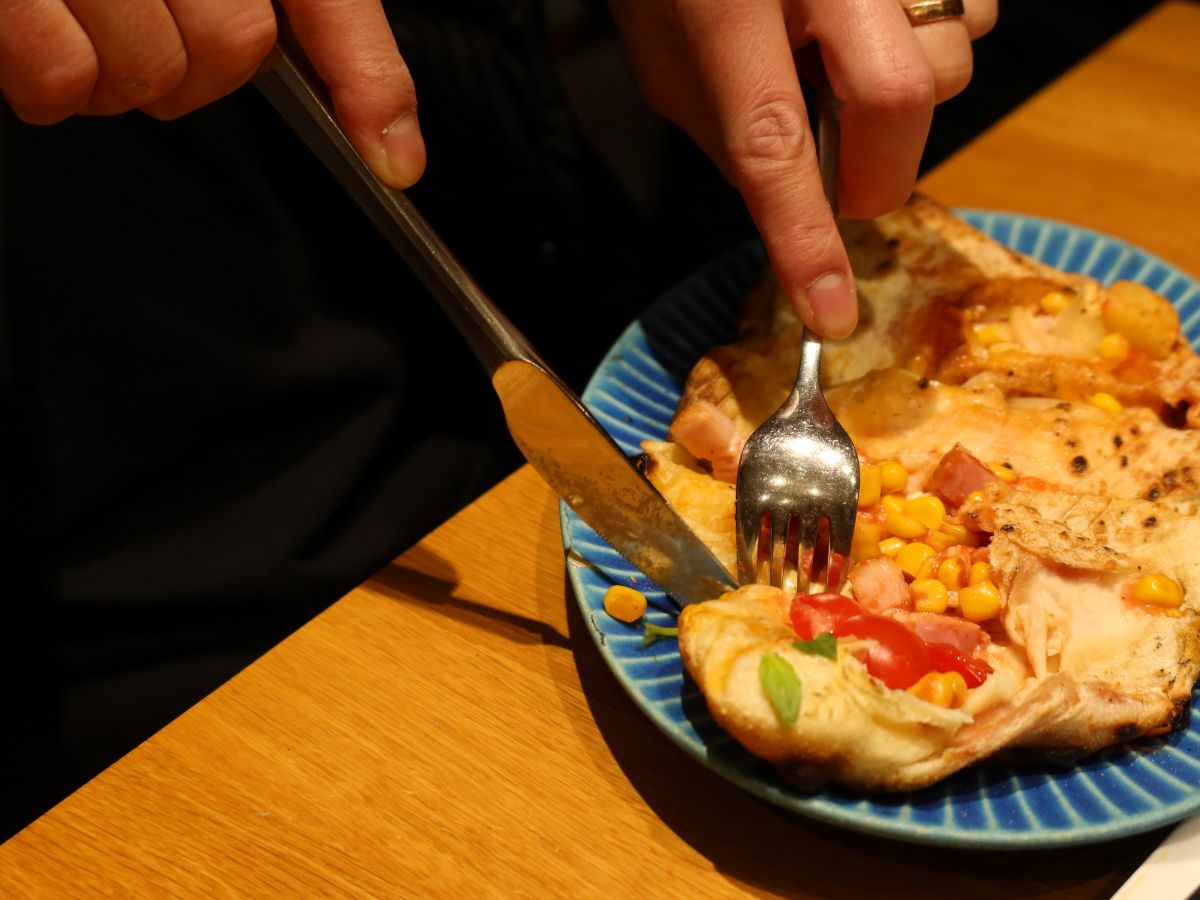 焼き上がったカルツォーネ風ピザ