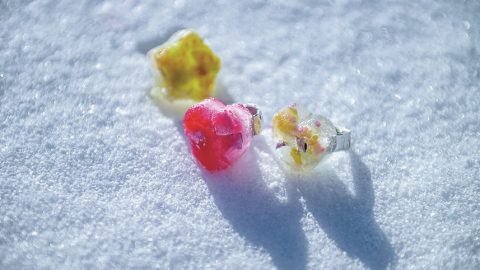 冬キャンの夜のお楽しみ！雪と氷が奏でる「極寒アート」を作ってみた